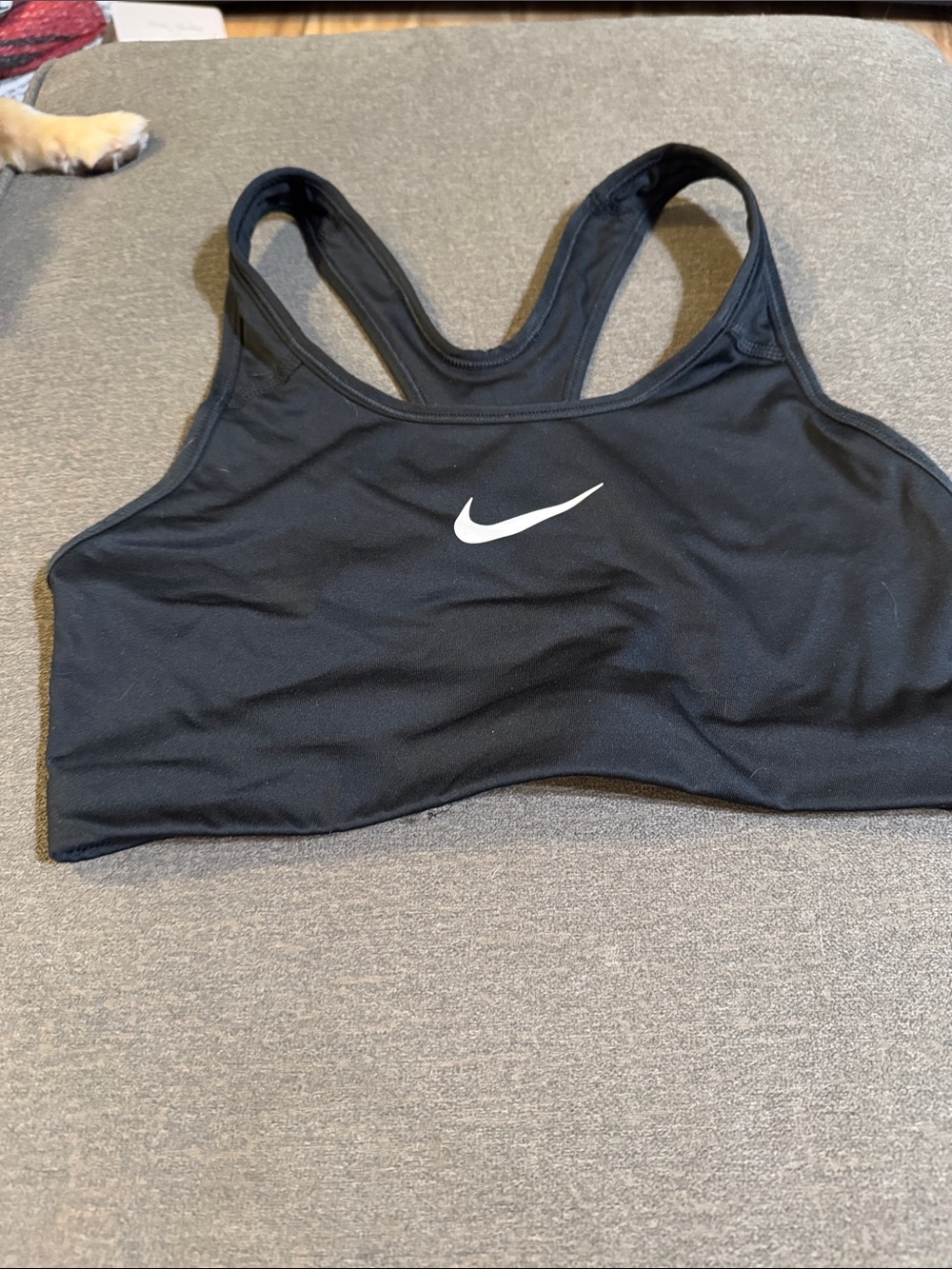 Women’s black sports bra